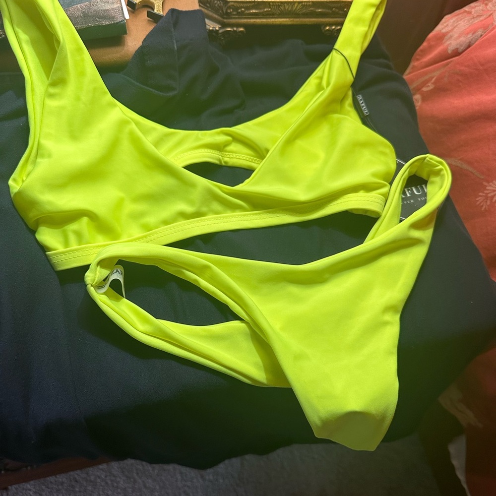 “NW”. BRAND NEW Neon Yellow Bikini Set